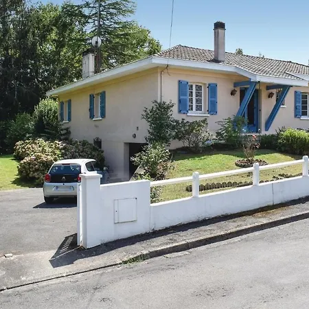 Дом отдыха Stunning In De Bearn W/ 3 Bedrooms
