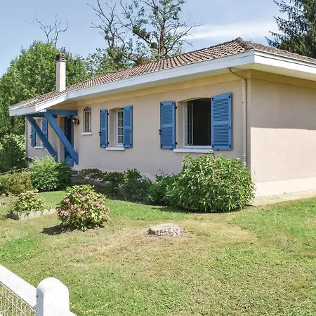 Stunning In De Bearn W/ 3 Bedrooms *
