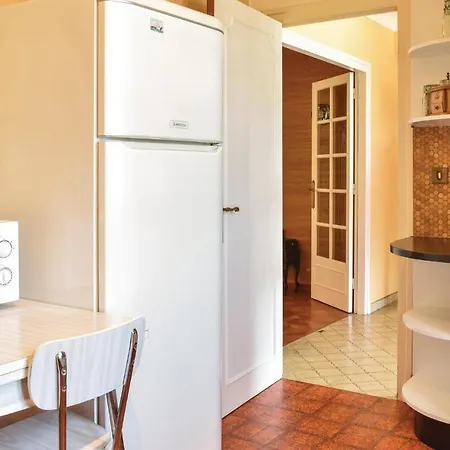 Stunning In De Bearn W/ 3 Bedrooms *